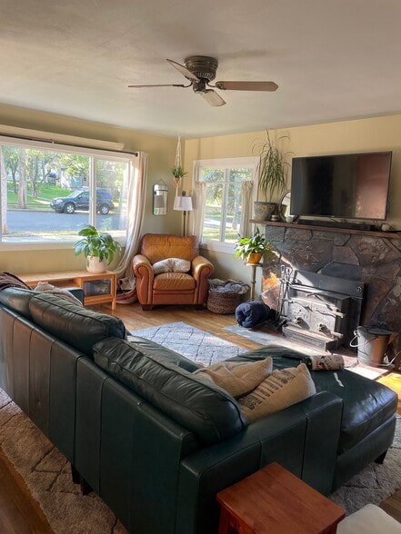 Living Room - 413 Dearborn Ave