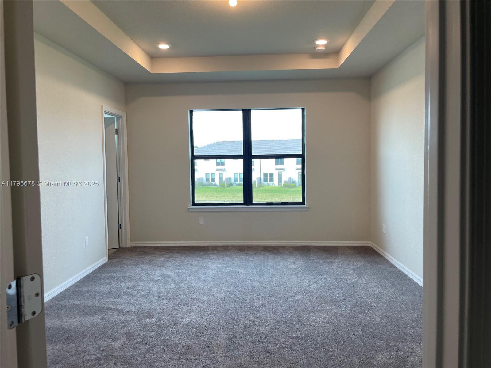 Building Photo - 2151 Appleton Cir S