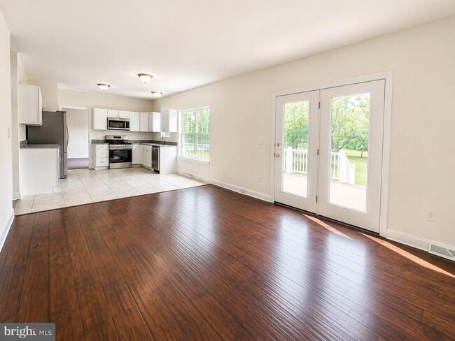 Building Photo - 1302 Ponderosa Dr