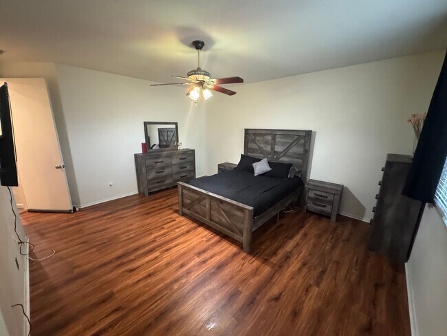 Building Photo - Beautiful Corner Lot