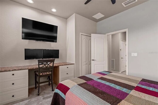 Building Photo - 6521 Willowshire Way