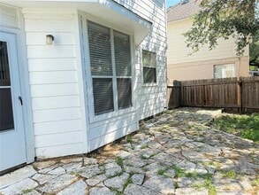 Building Photo - 8111 Broken Branch Dr
