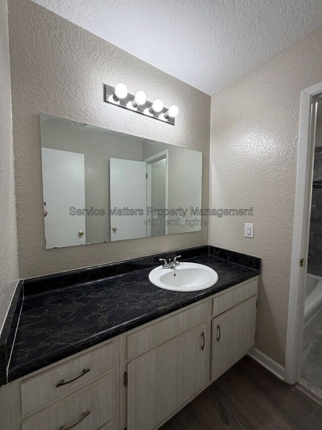 Building Photo - 5012 Midas Rd