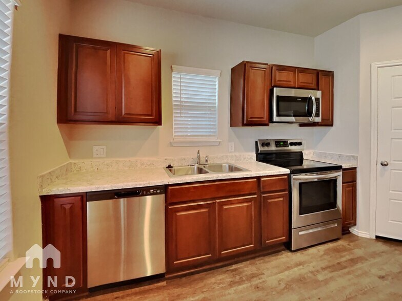 Building Photo - 4003 Turning Pine Edge