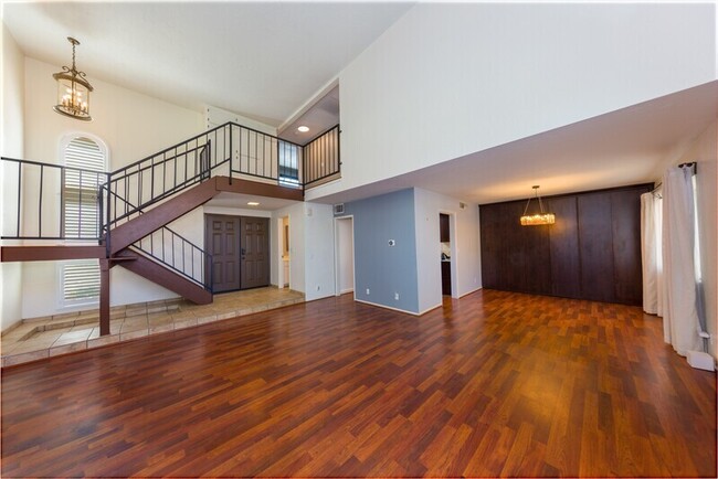 Building Photo - 39945 Santa Fe Way