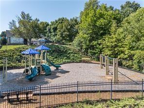 Building Photo - 789 Roxholly Ln NE