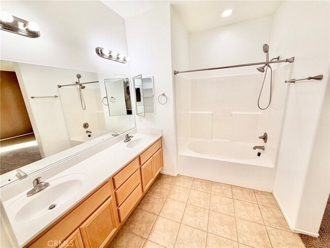 Building Photo - 1844 Paradise Way