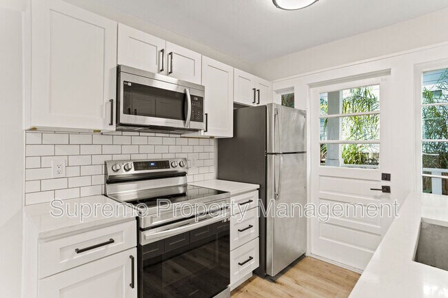 Building Photo - 1153 34th Ave N