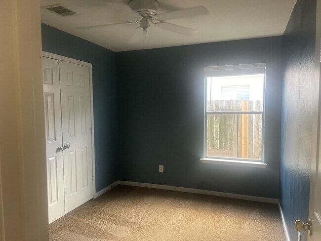 Building Photo - 4307 Sunflower Creek Ln