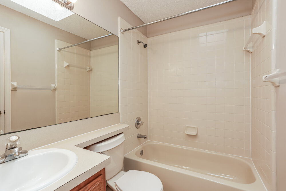 Building Photo - 3402 Westfield Dr