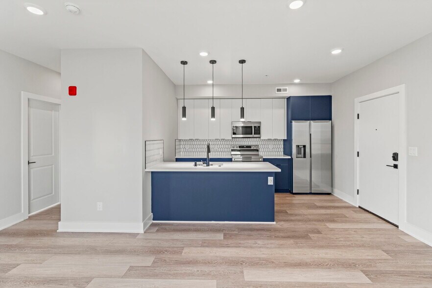 Building Photo - 2626 Trenton Ave
