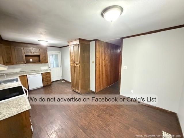 Building Photo - 503 Longview Dr