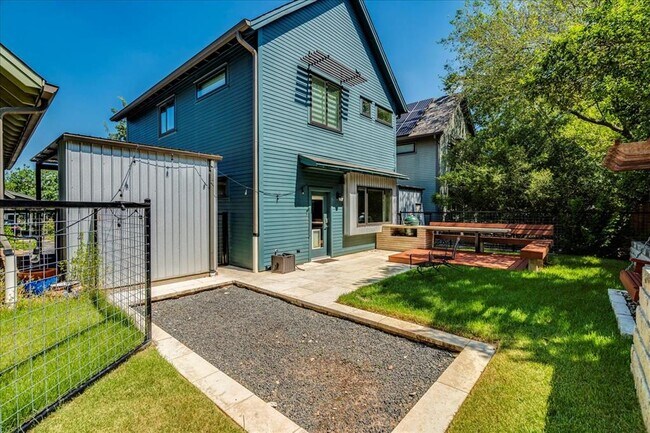 Building Photo - 3505 Villa Ct