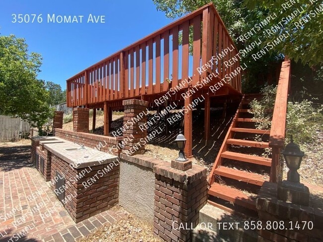 Building Photo - 35076 Momat Ave