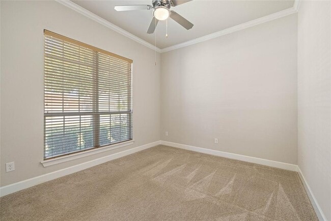 Building Photo - 3008 Paseo de Charros