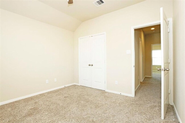 Building Photo - 9702 Massanutten Ln