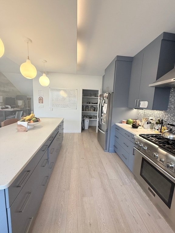 Building Photo - 6 Parkside Dr