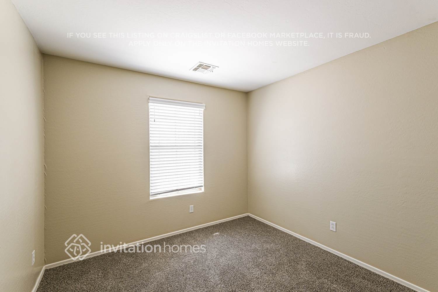 Building Photo - 6417 S 23rd Dr