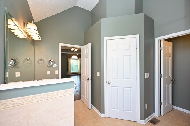 Building Photo - **BEAUTIFUL, WELL-MAINTAINED BRICK HOME ON...