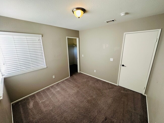 Building Photo - Coming Soon! 3 bedroom Murrieta home for L...