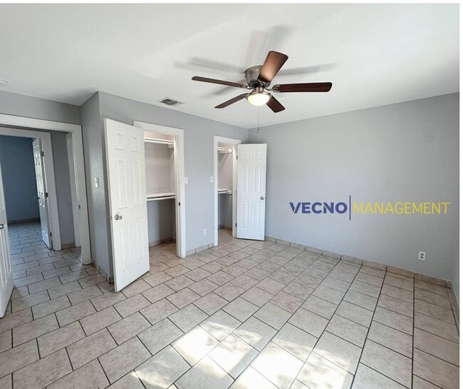 Building Photo - 135 Nopal St