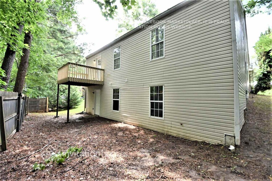 Building Photo - 5245 Hillcrest Glenn Dr