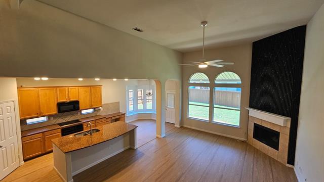 Building Photo - 5236 Hilcroft Rd