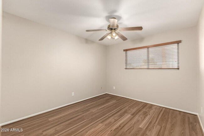 Building Photo - 4731 W Shaw Butte Dr