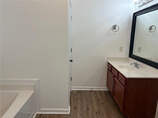 Building Photo - 1448 Autumn Wood Trail