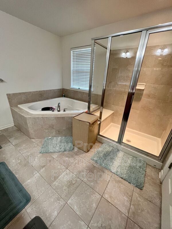 Building Photo - 151 Fairfield Cir N