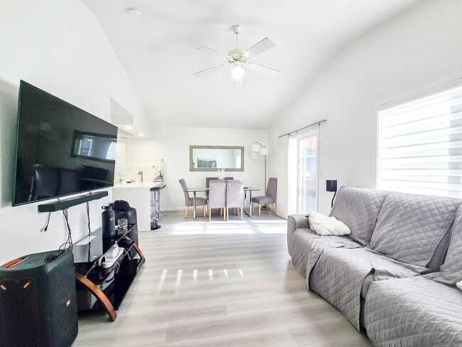 Building Photo - Berry Farms 3BD