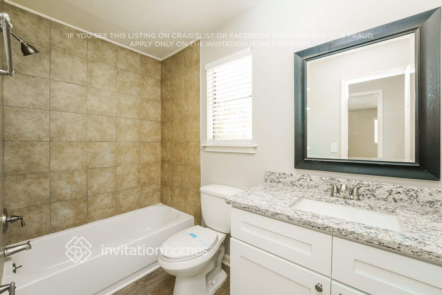 Building Photo - 558 Lake Michele Ct