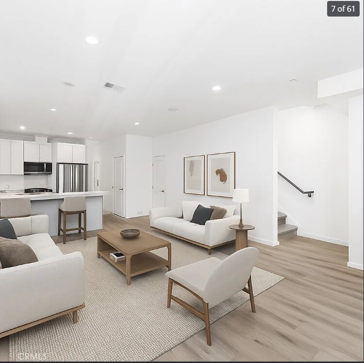 Building Photo - 10857 Morrison St