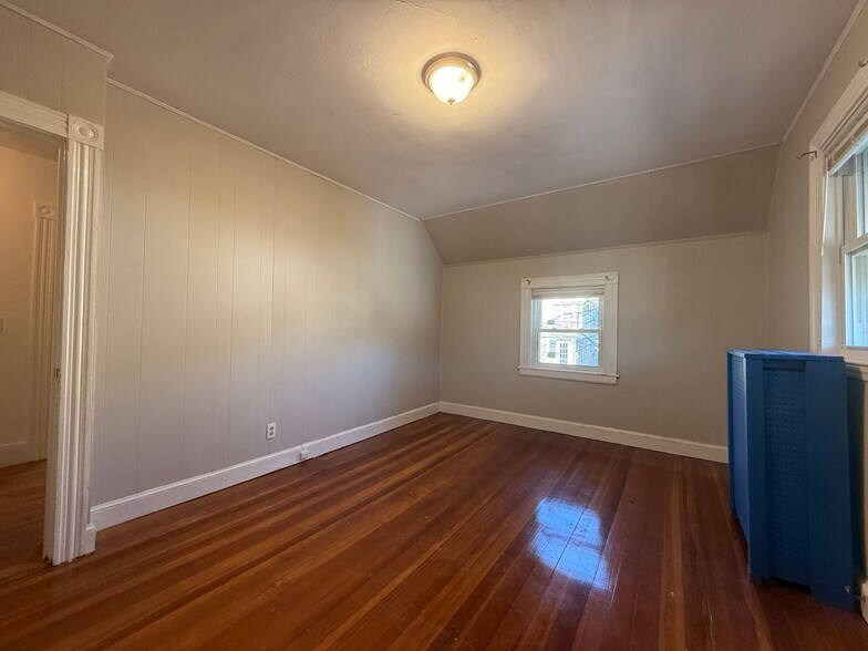 Building Photo - 1 Nelson St