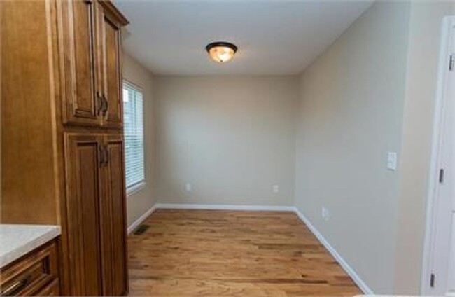 Building Photo - 123 Lyle Curtis Cir