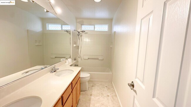 Building Photo - 4537 Pronghorn Way