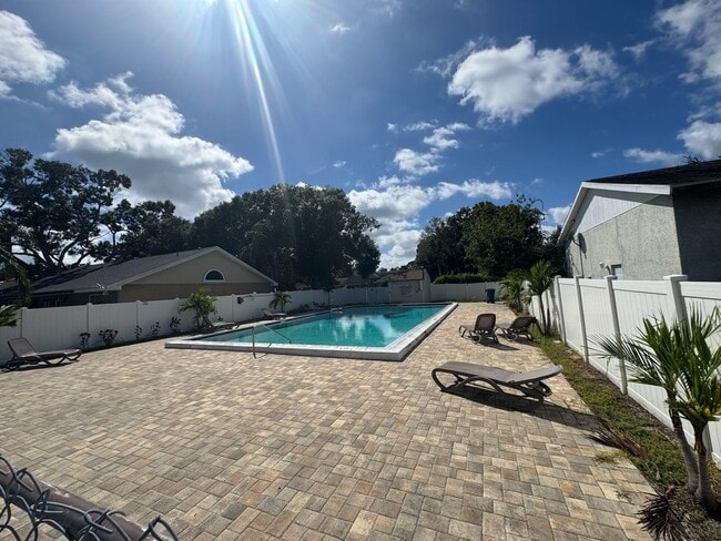 Building Photo - Beautifully Renovated 2-Bedroom, 1.5-Bathr...