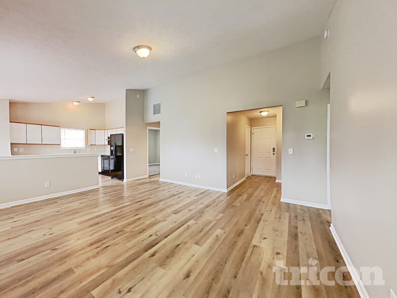 Building Photo - 1270 Sherwood Dr