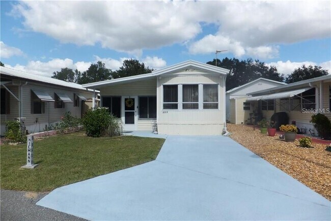 Building Photo - 351 Citrus Ridge Dr