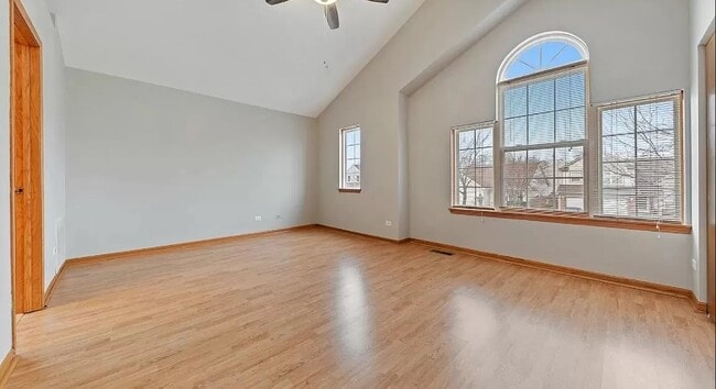 Building Photo - 1213 Darnell Dr