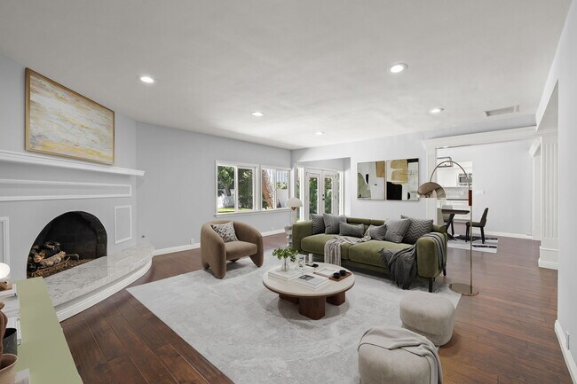 Building Photo - 15473 Lemay St