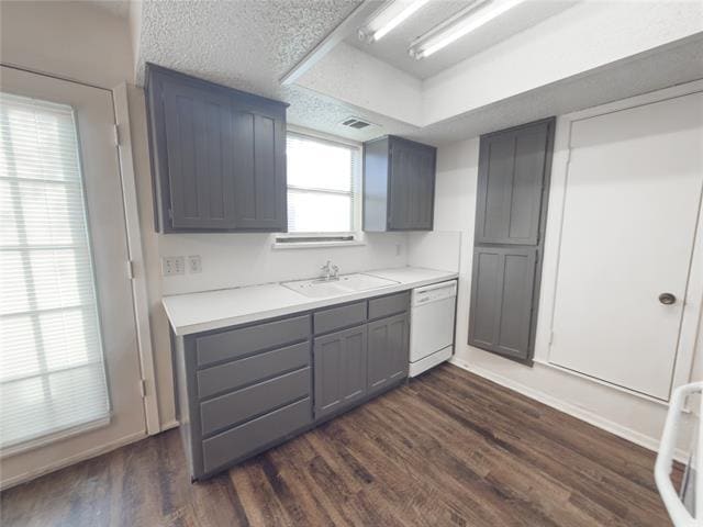 Building Photo - 4825 Diaz Ave