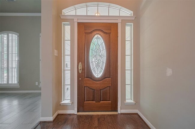Building Photo - 8814 Fairbloom Ln