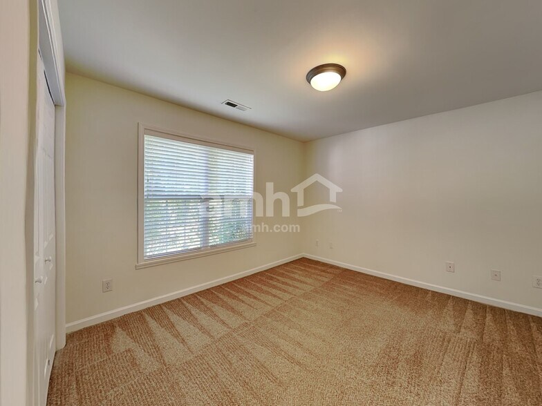Building Photo - 5117 Oakhurst Park Ct
