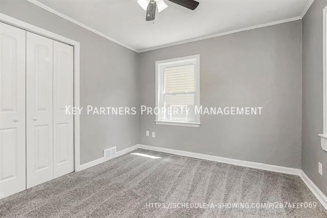 Building Photo - 7517 Rainbow Dr