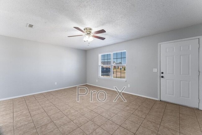 Building Photo - 3503 SW Victoria Pl