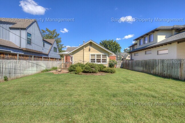 Building Photo - For Lease | Brookside | $1800 Rent | Available now!