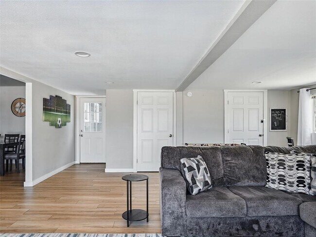 Building Photo - 7706 Delafield Ln