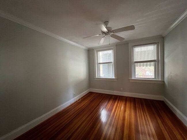 Building Photo - WEST GHENT