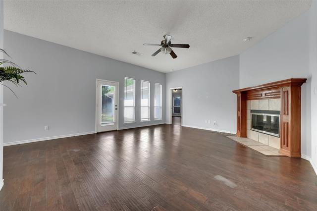 Building Photo - 421 Parkshire Dr
